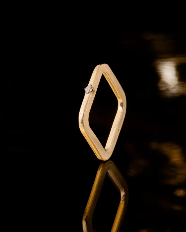 contemporary rings for women -SUN LIGHT SQUARE RING