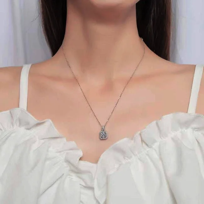 trendy necklaces for women -Hadlee Moissanite Necklace