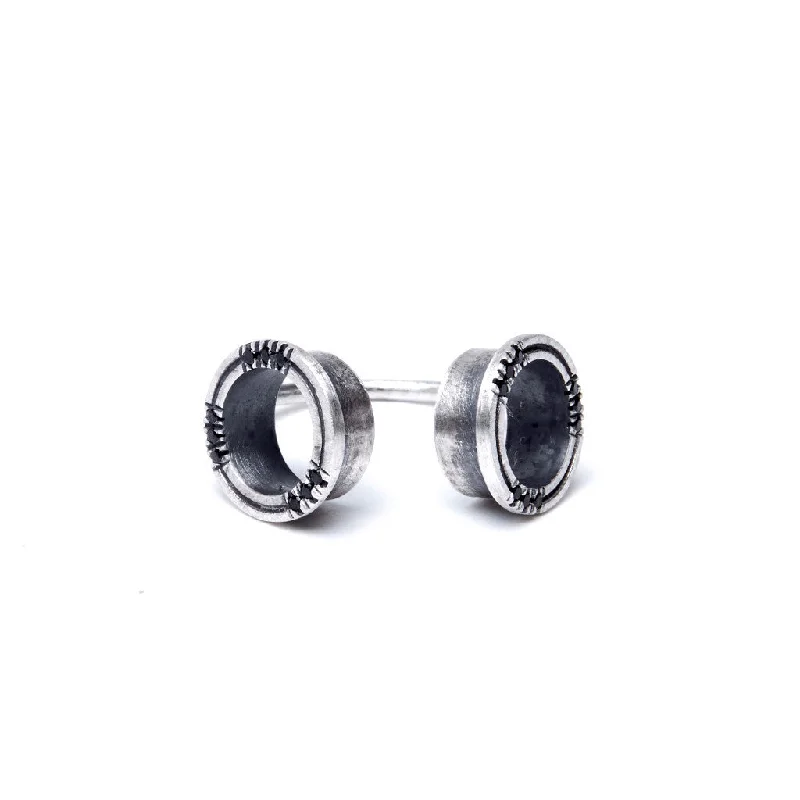 oval-cut rings for women -BLACK STONE HOLES OPEN RING