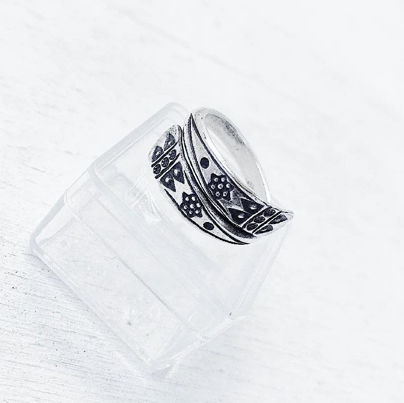 bohemian engagement rings -TRIBAL WRAP RING