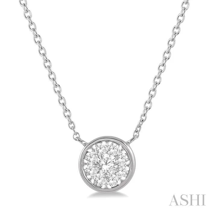 handmade gold necklaces for women -ROUND SHAPE LOVEBRIGHT ESSENTIAL DIAMOND PENDANT