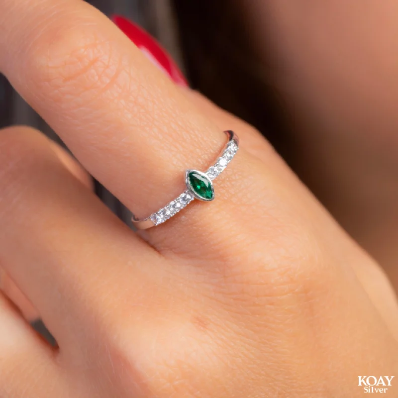 promise rings for couples -Zircon oval Green Ring