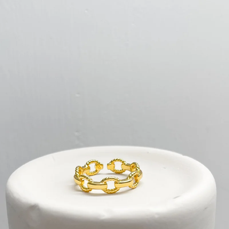 custom promise rings -Chain Link Ring