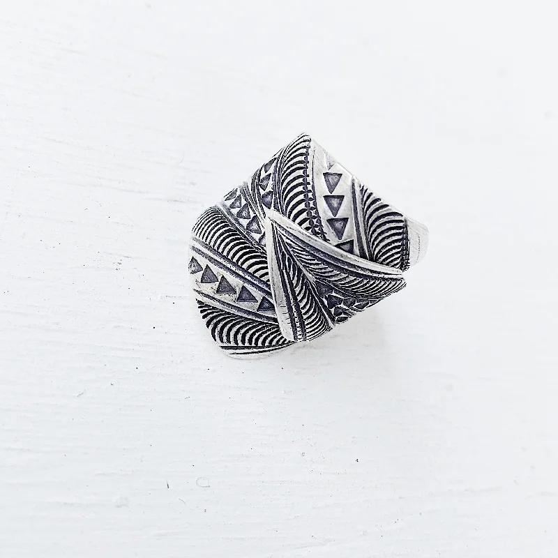 luxury sapphire rings -AZTEC LEAF RING