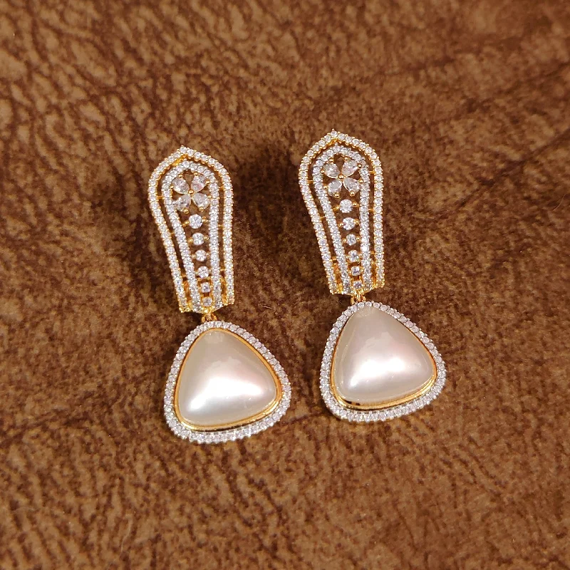 vintage-style earrings for women -GOLD PLATED DIAMOND PATTERN PEARL J-HOOPS