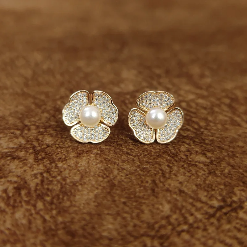 chic crystal earrings for women -DIAMOND LOOK FLOWER PETAL PEARL STUDS