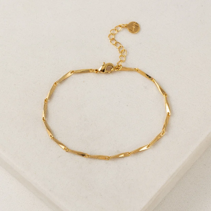 charm bangles for women -Alanis Chain Bracelet Gold